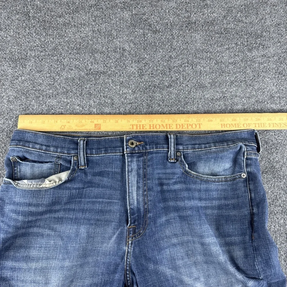 Lucky Brand 410 Athletic Slim Straight Jean Mens 38x30 Medium Blue Stretch Denim